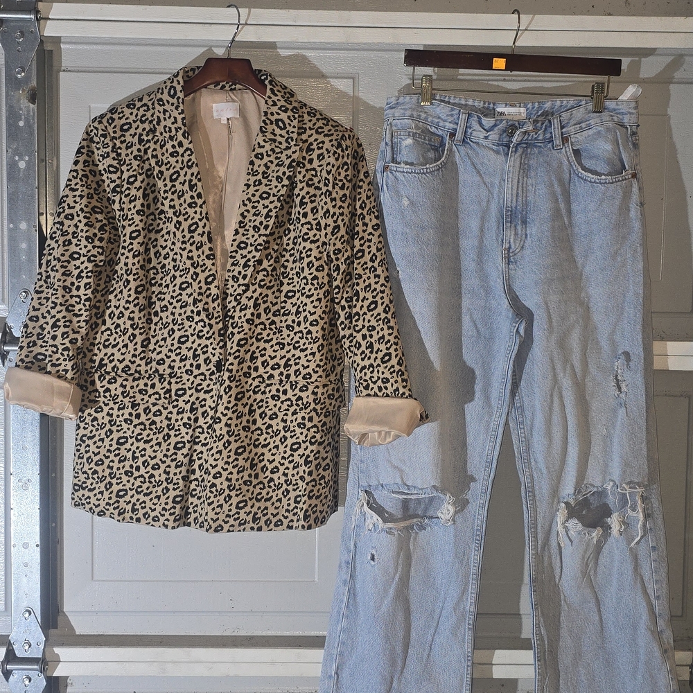 Entro Leopard Print Blazer